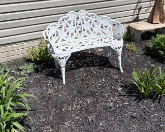 Outdoor Iron Furniture 