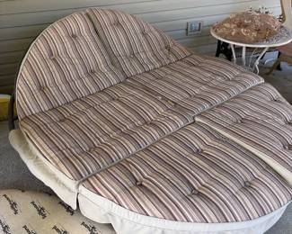 Outdoor Furniture 