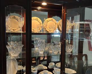 Beautiful Waterford Crystal. Complete set of China.