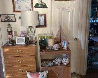 Beacy decor.