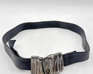 Silver belt bucket