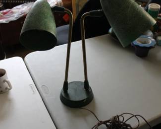 Mid Century Modern desk lamp (needs work)