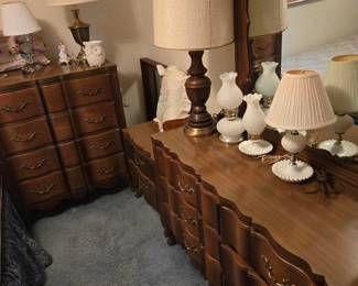 Mid Century bedroom suite, 4 pc