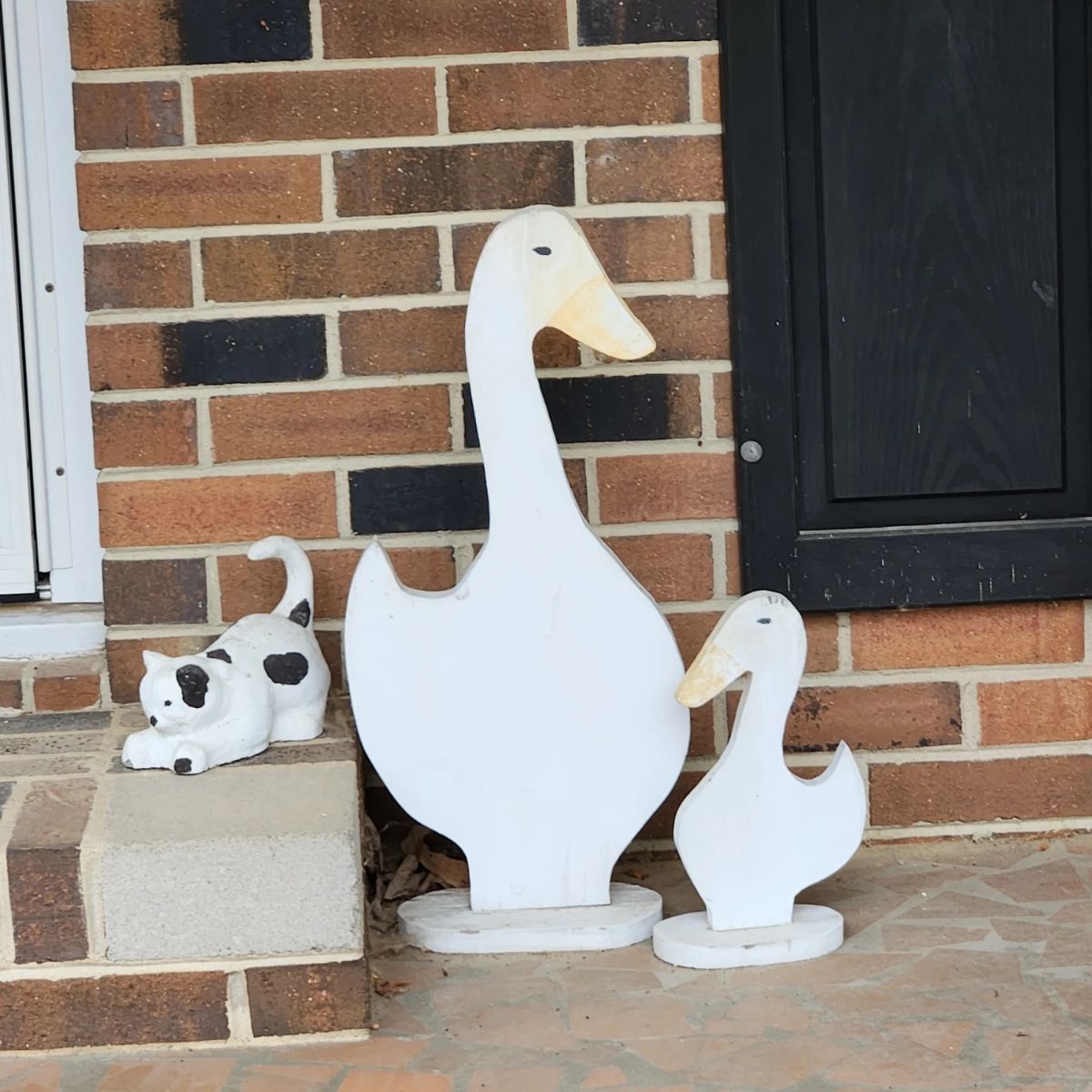Outdoor Goose Decor
