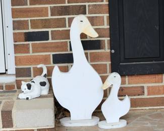 Outdoor Goose Decor