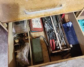 Tools & Hardware