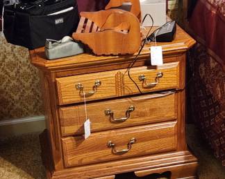 Sumter Solid Oak Furniture in Excellent Condition
