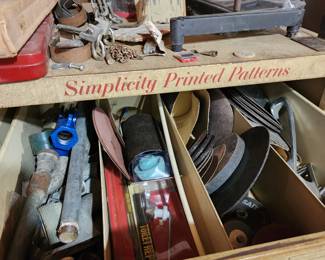 Tools & Hardware