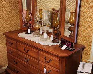 Sumter Solid Oak Furniture in Excellent Condition