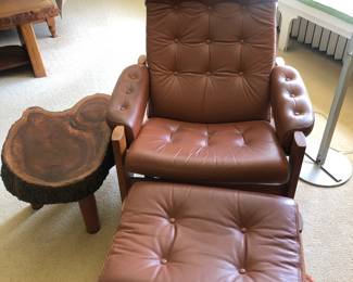 Ekornes Amigo reclining chair & ottoman 