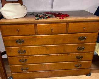 Vintage Ethan Allen Chest of Drawers