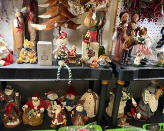 Holiday Decor to include….