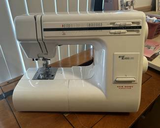 Vintage Janome My Excel 23L Sewing Machine