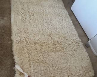 Golden SnugFleece Cream Colored Wool Sheepskin Rug