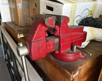 Craftsman Swivel base bench vise