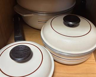 Vintage Regal Ware cast aluminum dutch oven, pots