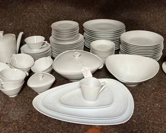 MCM Hutschenreuther Selb Apart Germany 96 pieces