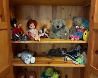 Vintage Olive Oyl, Shrek and Princess Fiona, Harry Potter, Annie, trolls, and the list goes on