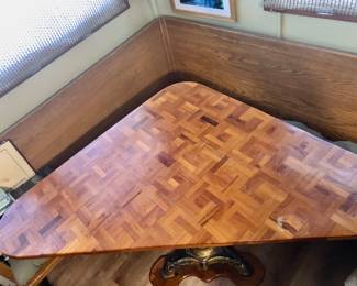 *Pre-Sale 2 Church Pews made into Corner Bench and Hand Crafted Triangular Shaped Table (Corner Table). The Benches are each 71 inches Long, 36 inches tall and 23 inches deep. The Triangle Table is 62 inches long, 37.5 inches deep and 31.5 inches tall. Beautiful Set $400