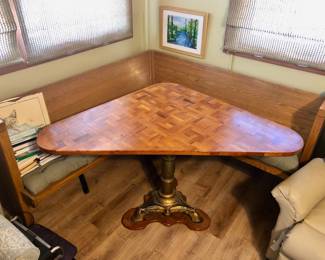 *Pre-Sale 2 Church Pews made into Corner Bench and Hand Crafted Triangular Shaped Table (Corner Table). The Benches are each 71 inches Long, 36 inches tall and 23 inches deep. The Triangle Table is 62 inches long, 37.5 inches deep and 31.5 inches tall. Beautiful Set $400