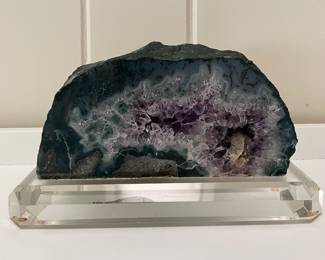 Amethyst geode