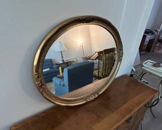 Vintage Carolina Mirror Company Victorian Style Gold Oval Mirror