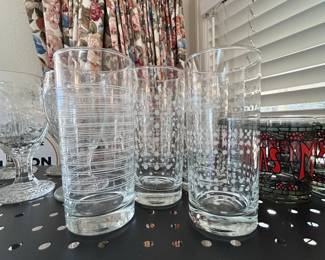 Set of 3 Cylindrical Glass Tumblers