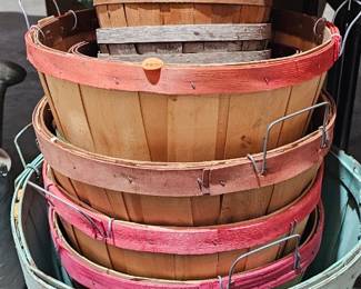 BASKET LOT