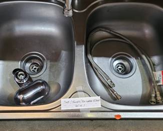 STAINLESS STEEL SINK