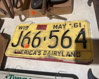 VINTAGE LICENSE TAGS