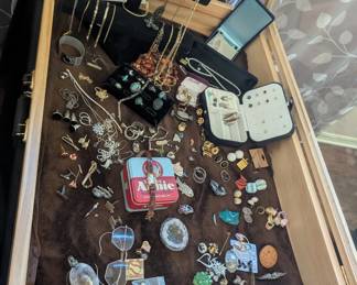 Vintage Jewelry