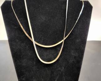 zz Pair of Vintage Sterling Silver Herringbone Necklaces