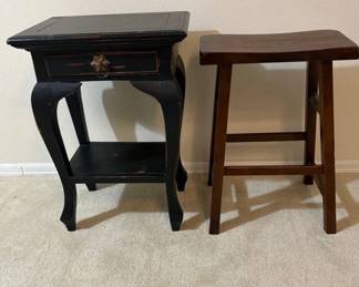 f Vintage Black Side Table and Wooden Bench Set