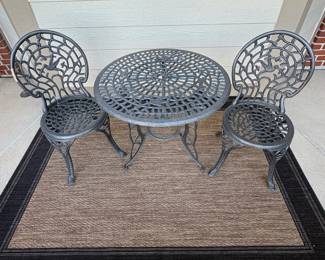 g Cast Iron Outdoor Bistro Set with Frog Motif