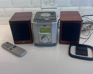 e JVC FS2000 Ultra Compact Stereo System w Remote  Matching Speakers