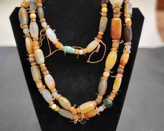 zz Handcrafted MultiColored Mixed Stone Bead Necklace