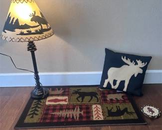 d Rustic MooseThemed Cabin Dcor Lot Including Lamp, Welcome Mat, Pillow  Coaster