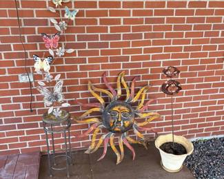 g Outdoor Wall and Garden Decor with Butterfly Plant Stand