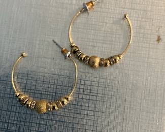 Gold-Tone Hoop Earrings with Textured and Faceted Bead Detail
