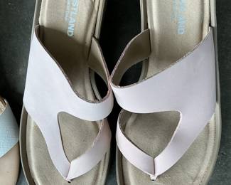 Eastland Women's Pink Leather Memory Foam Sandals