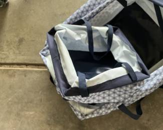 Thirty One Gifts Deluxe Utility Tote