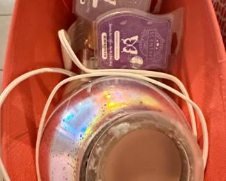 Scentsy Bubbled Iridescent Warmer and Wax Melts Set