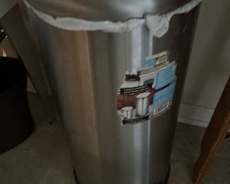Stainless Steel Step Trash Can with Removable Inner Bucket