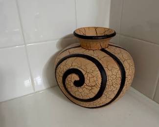 Crackle Glaze Spiral Vase