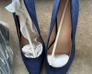 Women's Suede Pointed-Toe Pumps