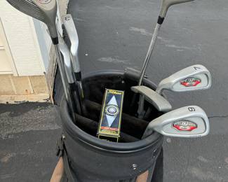 Golf Club Set with Bag and Accessories