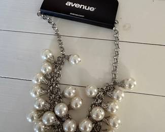Avenue Faux Pearl and Silver-Tone Chain Necklace