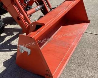 LOW HOURS, Kubota B2650HSDC diesel Description tractor with cab, blade & bucket