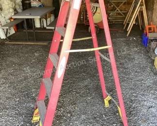 Werner 6' fiberglass ladder