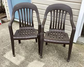Stackable patio chairs